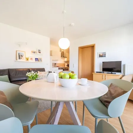 Feriehus Seetied Comfortable Binz